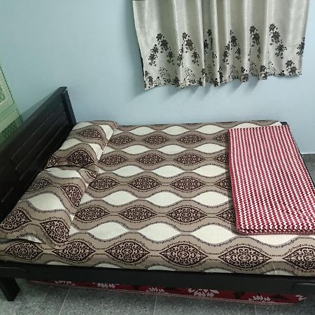 Advik Homestays Tirupati Bagian luar foto