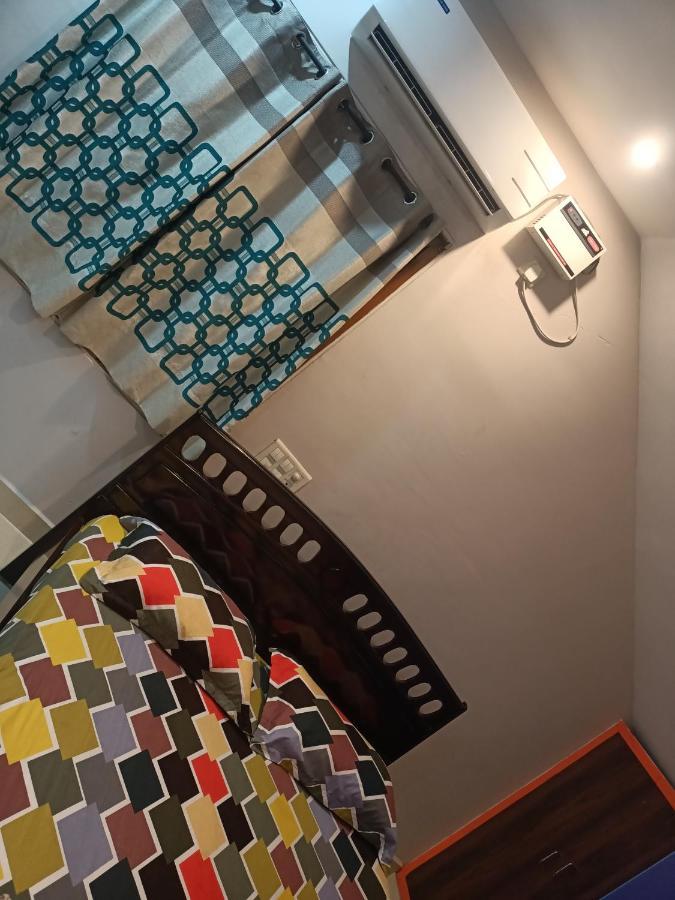 Advik Homestays Tirupati Bagian luar foto