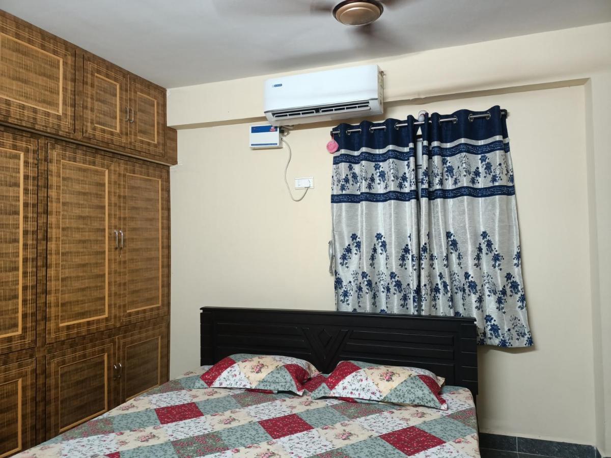 Advik Homestays Tirupati Bagian luar foto